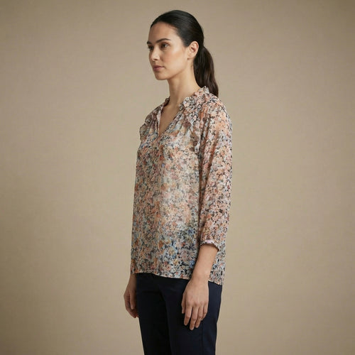 Dámská šifonová halenka s výstřihem do V a volány