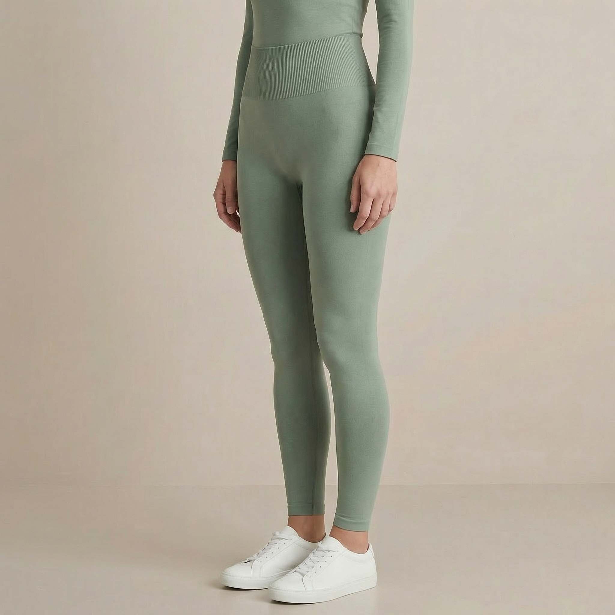 Bezešvé legíny s vysokým pasem a žebrovaným pasem