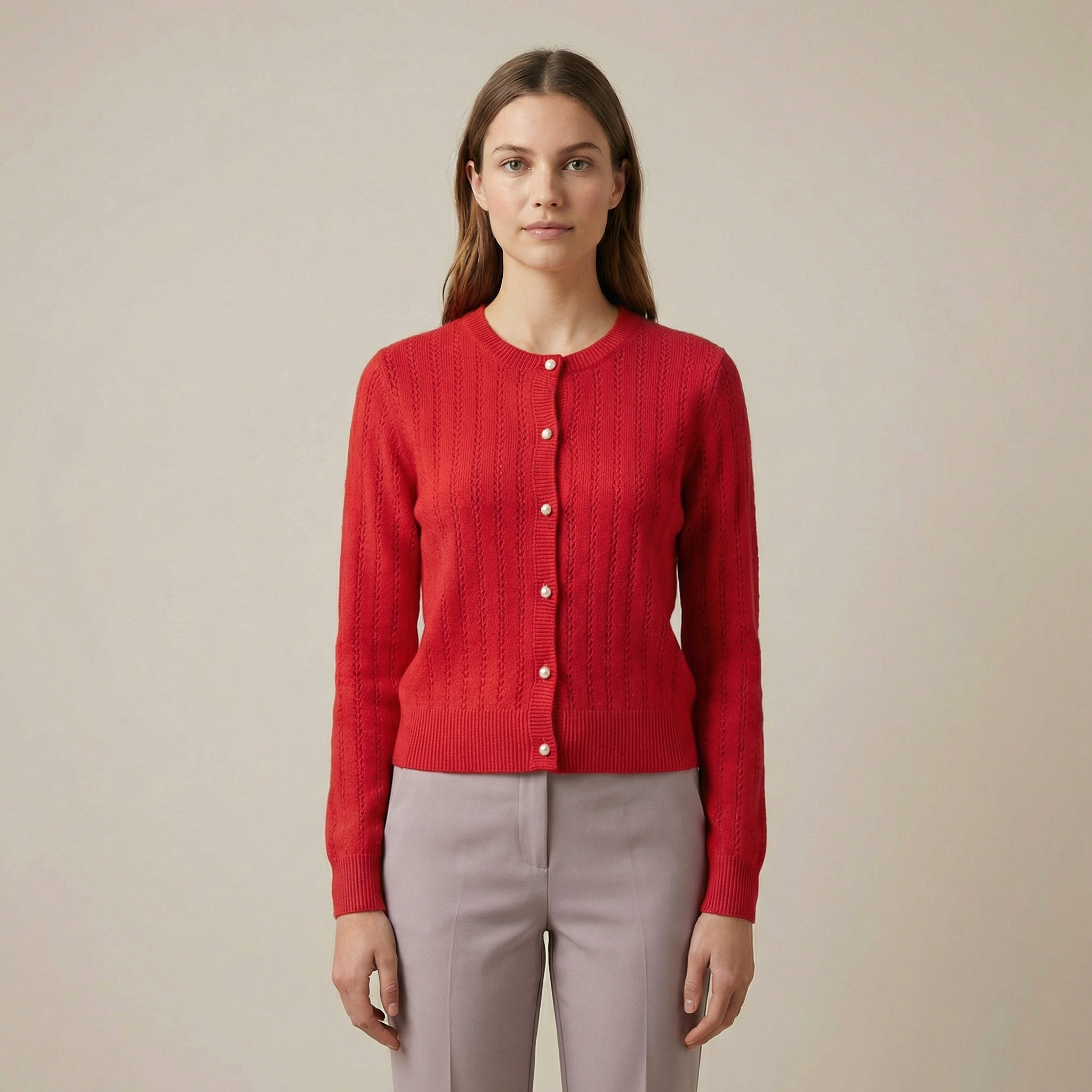 Propínací kardigan s ažurovým vzorem a perleťovými knoflíky